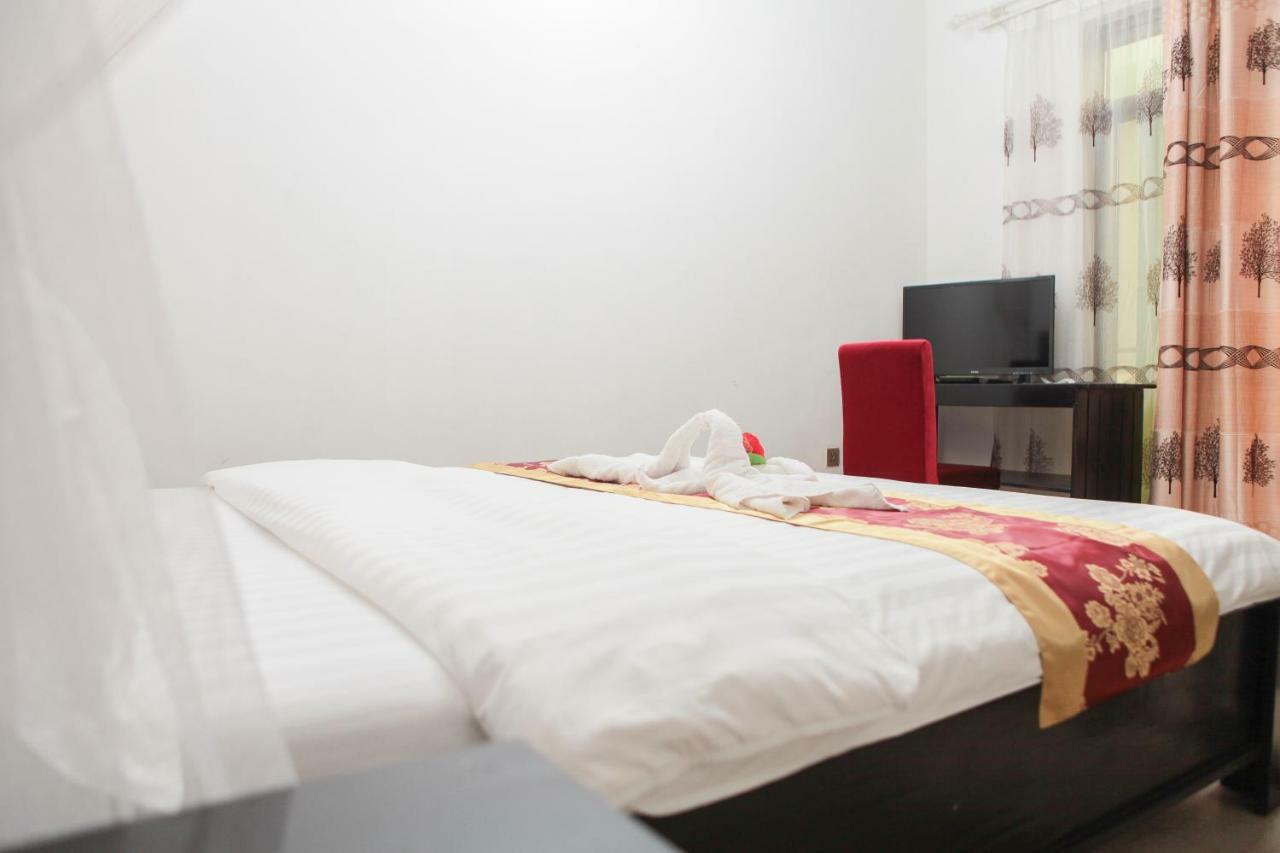 Hotel Kangaroo Bujumbura Exteriör bild