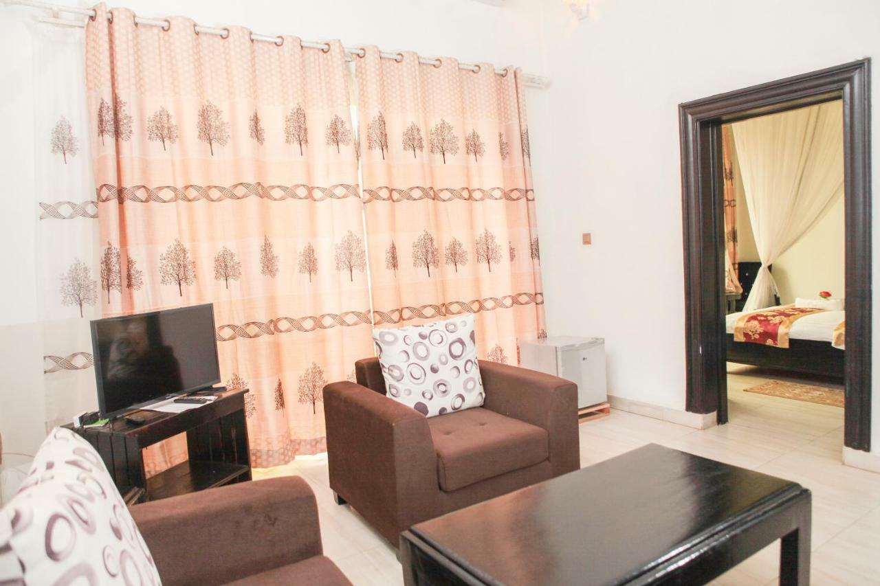 Hotel Kangaroo Bujumbura Exteriör bild